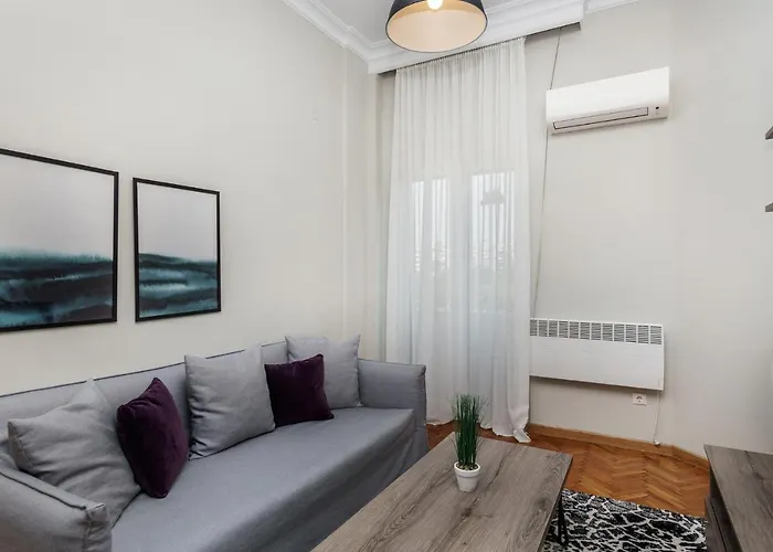 C.4 Red Rose #colony_central_apartment Daire